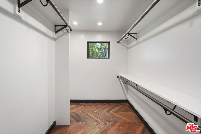 21273 Entrada Road, Topanga, CA 90290