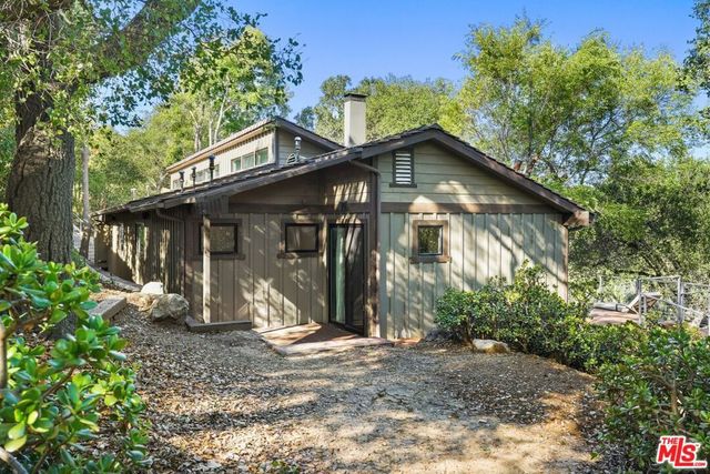 21273 Entrada Road, Topanga, CA 90290