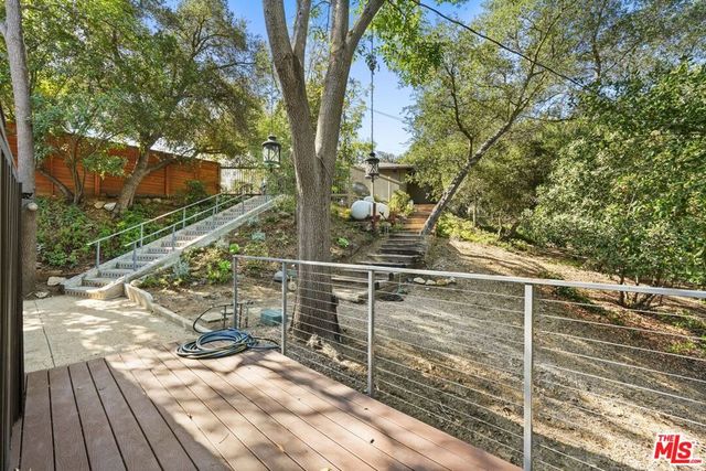 21273 Entrada Road, Topanga, CA 90290