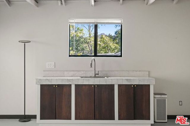 21273 Entrada Road, Topanga, CA 90290