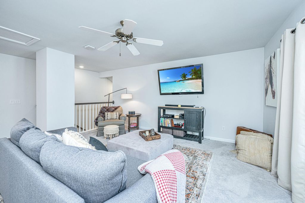 Image 24 of property listing at 5081 Catfish Loop, Johns Island, SC 29455