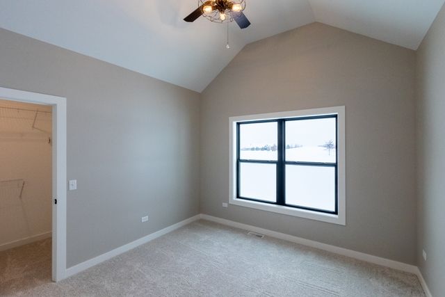 9295 N Stonewall Drive, Newark, IL 60541