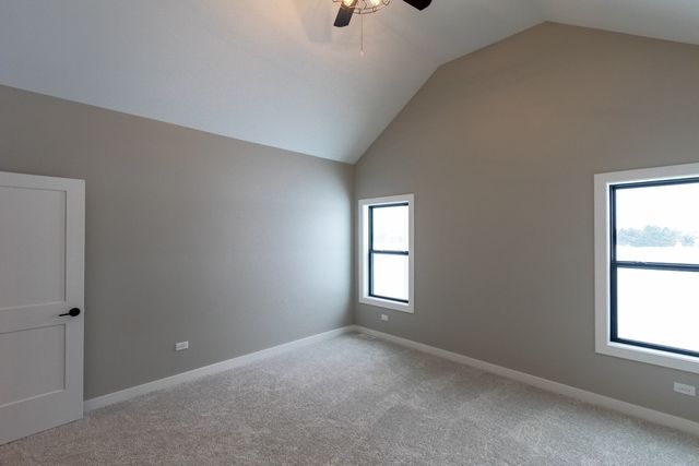 9295 N Stonewall Drive, Newark, IL 60541