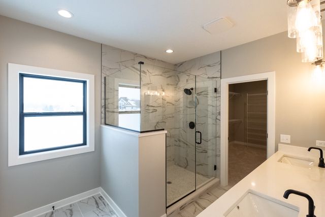 9295 N Stonewall Drive, Newark, IL 60541