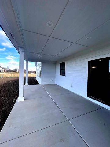 9295 N Stonewall Drive, Newark, IL 60541