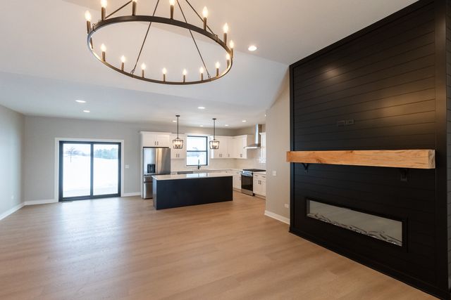 9295 N Stonewall Drive, Newark, IL 60541