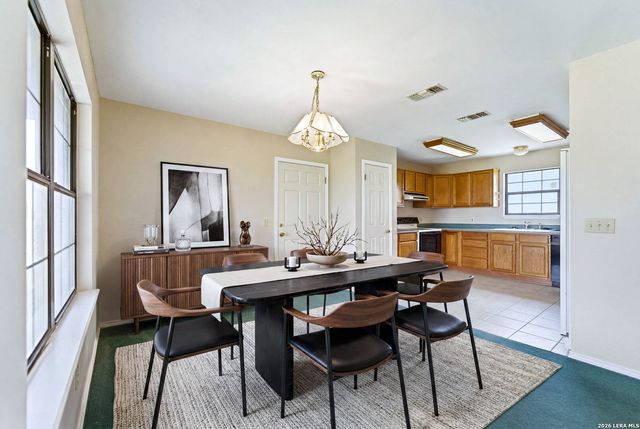 5745 FM 471 N, Rio Medina, TX 78066