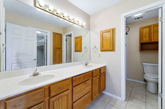5745 FM 471 N, Rio Medina, TX 78066