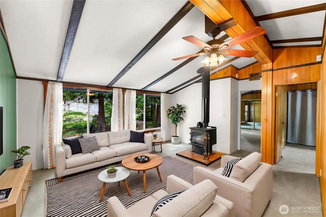 2091 Clear Valley Drive, Maple Falls, WA 98266