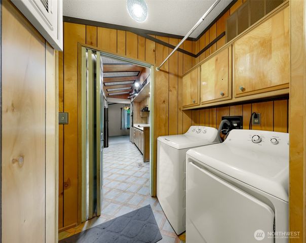 2091 Clear Valley Drive, Maple Falls, WA 98266