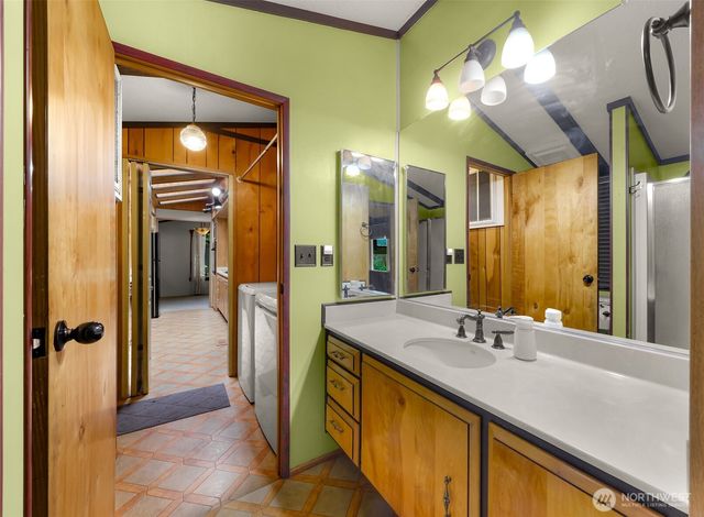 2091 Clear Valley Drive, Maple Falls, WA 98266