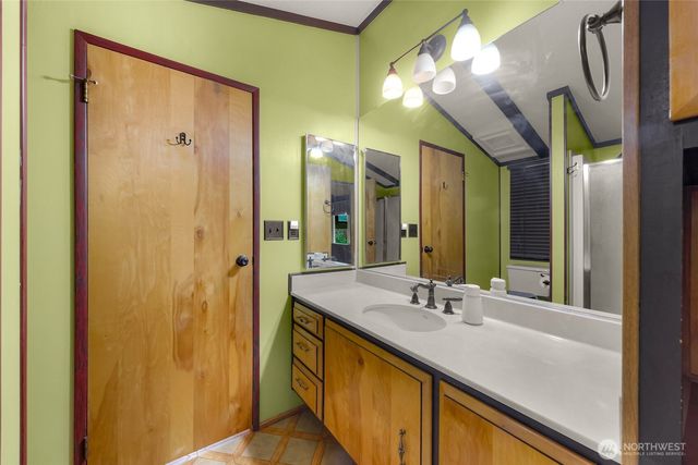 2091 Clear Valley Drive, Maple Falls, WA 98266