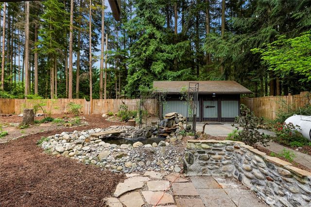 2091 Clear Valley Drive, Maple Falls, WA 98266