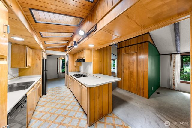 2091 Clear Valley Drive, Maple Falls, WA 98266