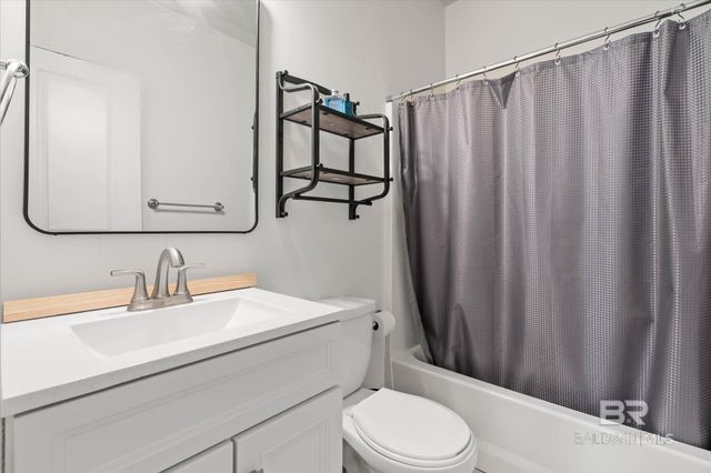 300 Clubhouse Drive, Fairhope, AL 36532