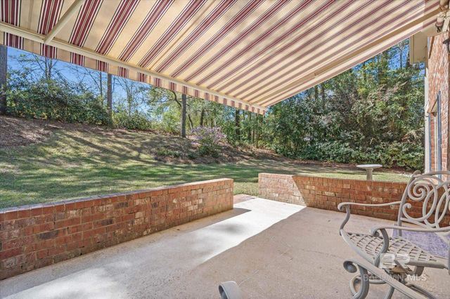 300 Clubhouse Drive, Fairhope, AL 36532