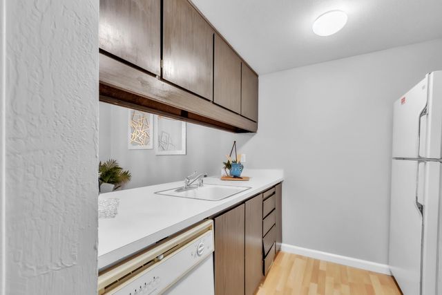 217 Roundtree Ct, Sacramento, CA 95831