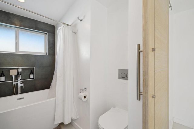 3530 N Eastgate, Palm Springs, CA 92262