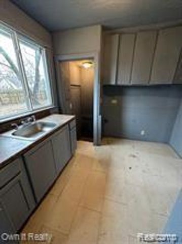 14851 Fielding Street, Detroit, MI 48223