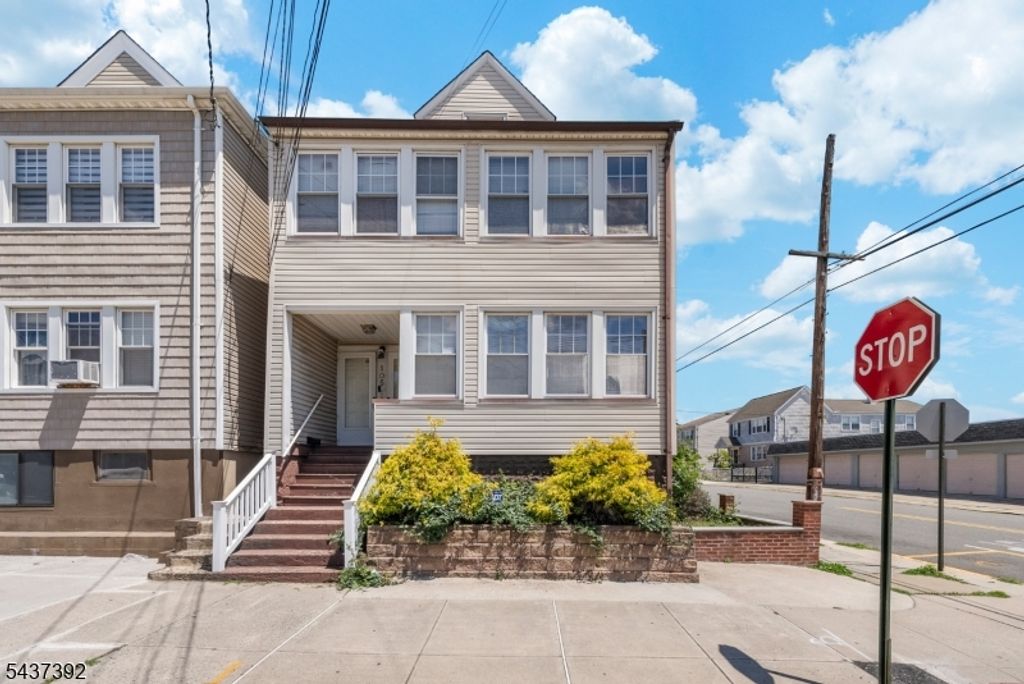 105 Bergen Ave, Kearny Town, NJ 07032 — photo 2