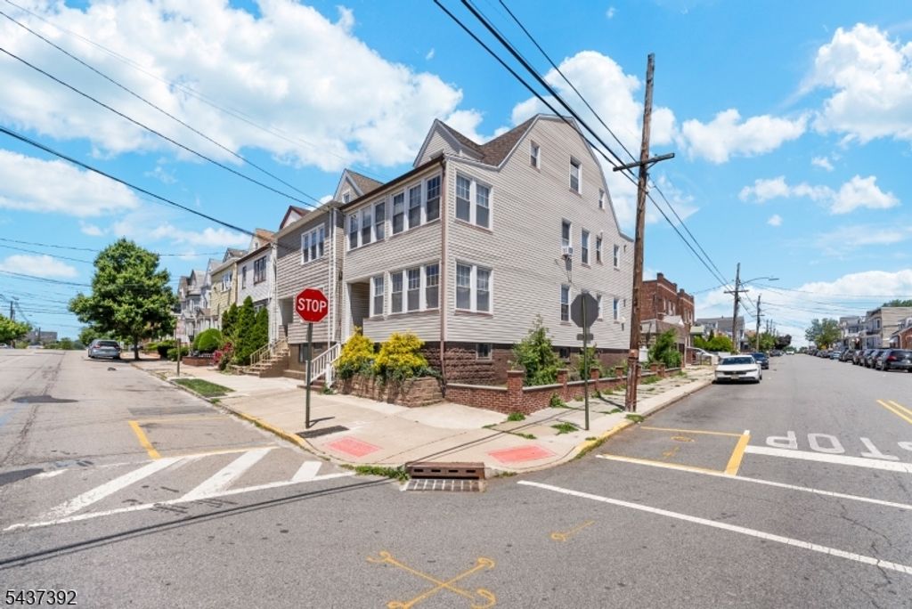 105 Bergen Ave, Kearny Town, NJ 07032 — photo 3