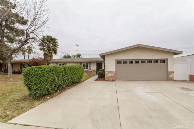 5653 Montgomery, Riverside, CA 92503