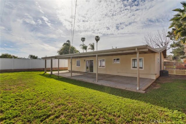 5653 Montgomery, Riverside, CA 92503