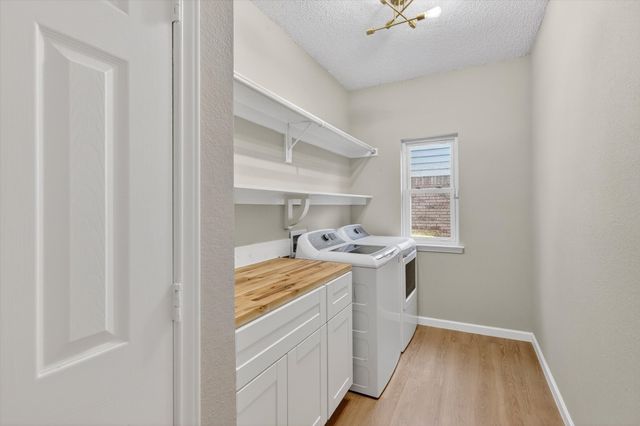 7024 Lyndale Drive, Watauga, TX 76148