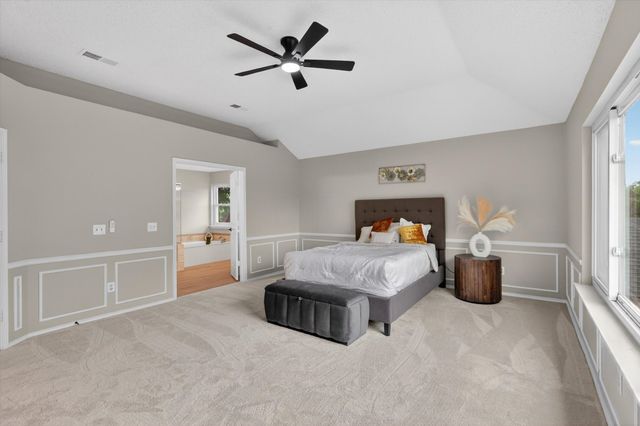 7024 Lyndale Drive, Watauga, TX 76148