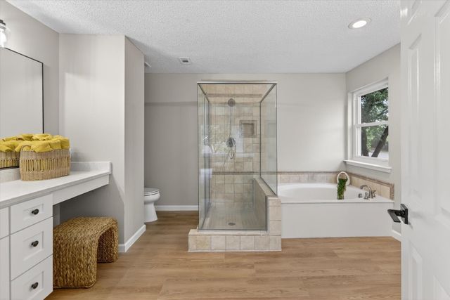 7024 Lyndale Drive, Watauga, TX 76148