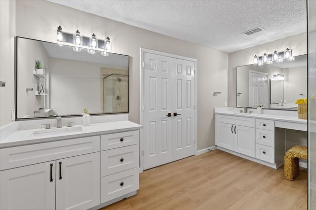 7024 Lyndale Drive, Watauga, TX 76148