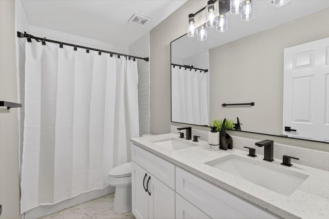 7024 Lyndale Drive, Watauga, TX 76148