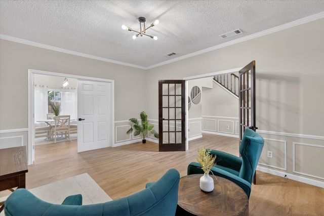 7024 Lyndale Drive, Watauga, TX 76148