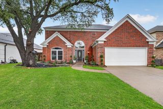 7024 Lyndale Drive, Watauga, TX 76148