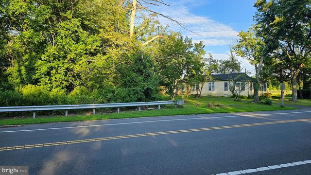 110 S MAIN ST, Cranbury, NJ 08512