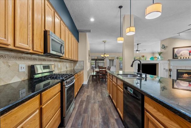 5102 Cherrywood Court, League City, TX 77573