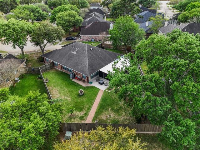 5102 Cherrywood Court, League City, TX 77573