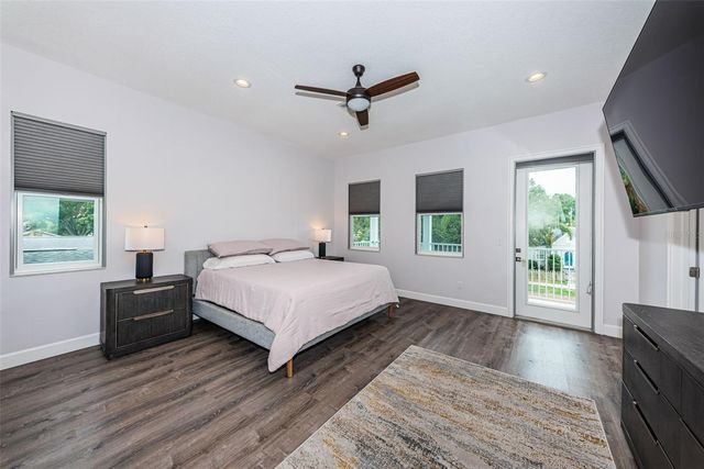2430 6TH AVENUE N, St Petersburg, FL 33713