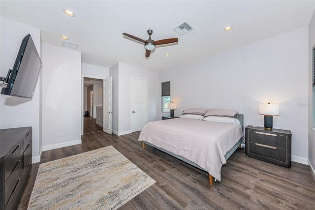 2430 6TH AVENUE N, St Petersburg, FL 33713