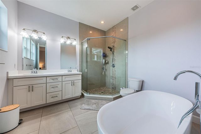 2430 6TH AVENUE N, St Petersburg, FL 33713