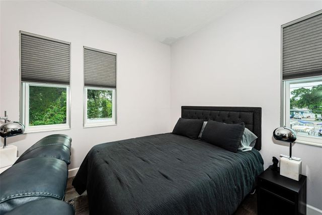 2430 6TH AVENUE N, St Petersburg, FL 33713