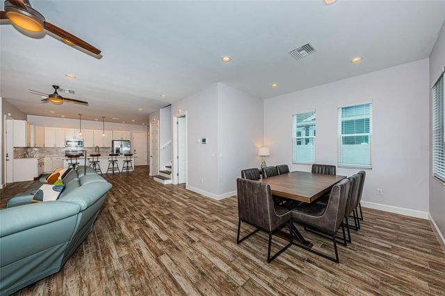 2430 6TH AVENUE N, St Petersburg, FL 33713