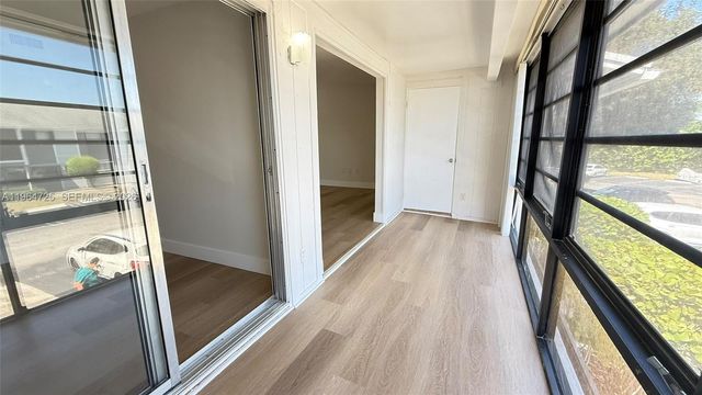 9705 Hammocks Blvd 201, Miami, FL 33196