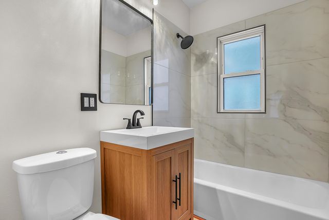 7511 Monroe Avenue, Hammond, IN 46324