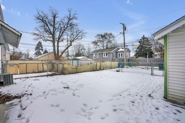 7511 Monroe Avenue, Hammond, IN 46324