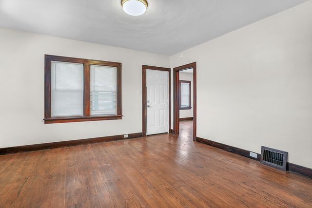 7511 Monroe Avenue, Hammond, IN 46324