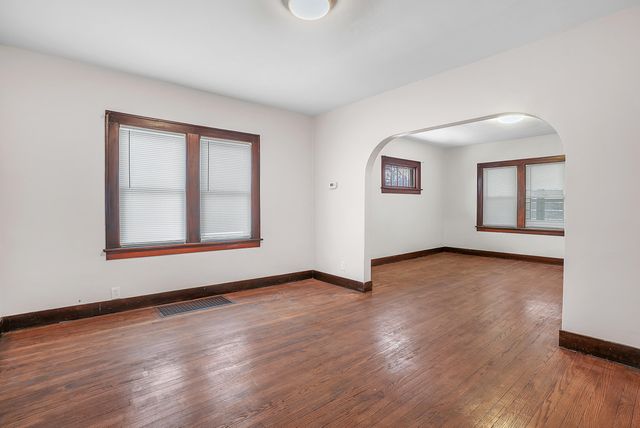 7511 Monroe Avenue, Hammond, IN 46324