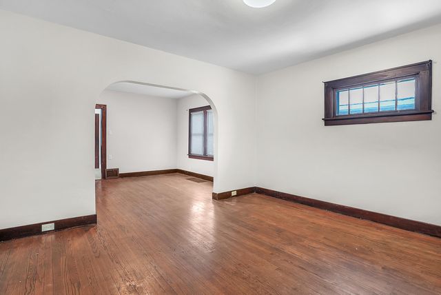 7511 Monroe Avenue, Hammond, IN 46324