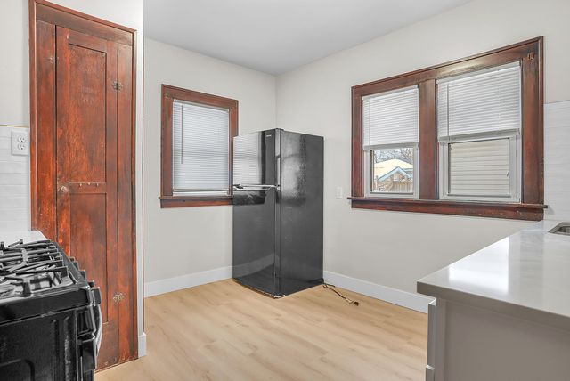 7511 Monroe Avenue, Hammond, IN 46324