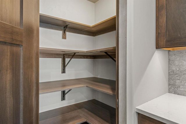 W6513 WOODHAVEN CIRCLE, Wautoma, WI 54982